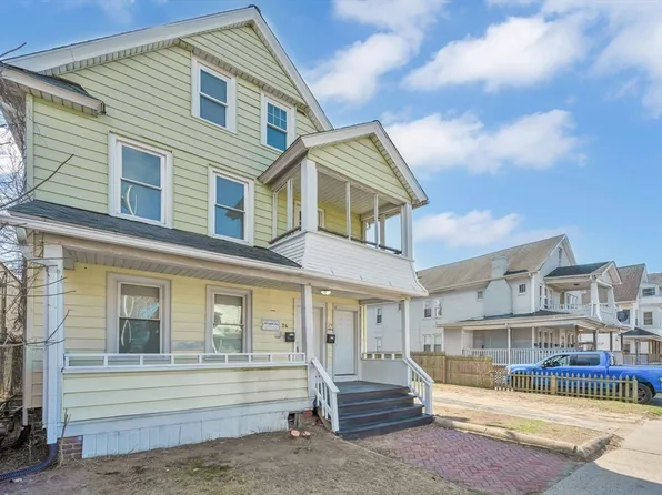 739-741 Carew St, Springfield, MA 01104