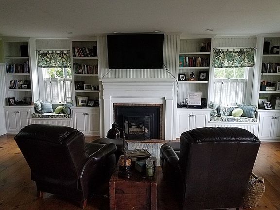 Family room, window seats