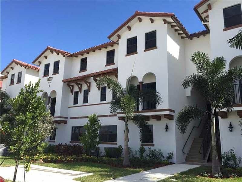 1st image of 10620 NW 88th Ave #213
