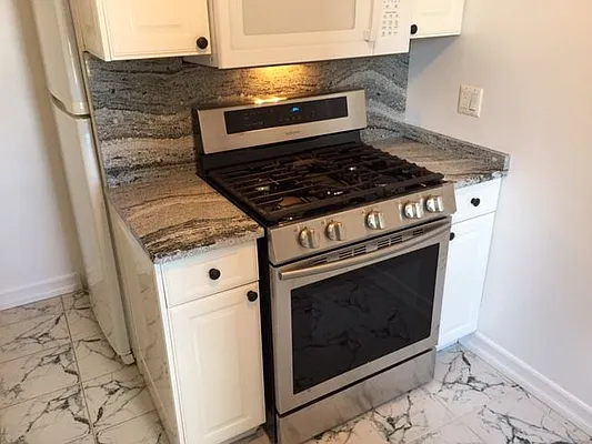 Rented by Taylor Made Brokerage, Inc | media 6