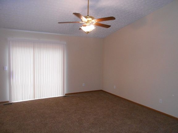 2nd image of 1491 Autumn Dr