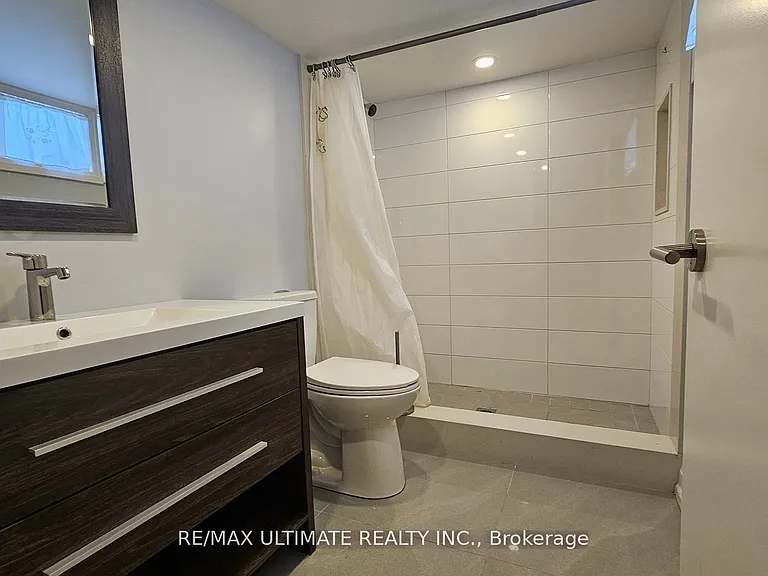 494 Lauder Ave #BASEMENT — Photo 11