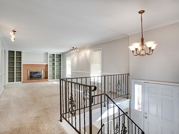 3rd image of 45865 Stoney Ct