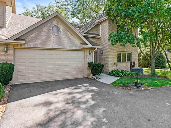 1626 Mourning Dove Dr, Munster, IN 46321