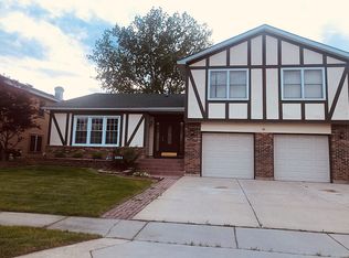 1884 Harvest Ln, Glendale Heights, IL 60139