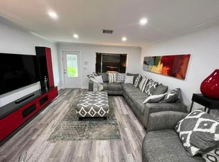 12555 SW 14th St, Davie, FL 33325