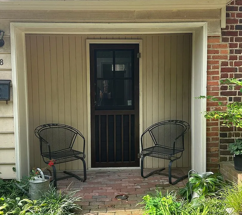8 Randall Ct
