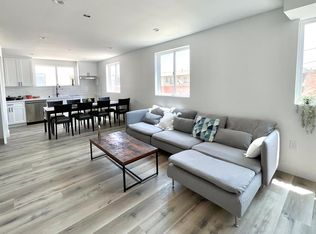 1297 W 36th St FLOOR 3, Los Angeles, CA 90007