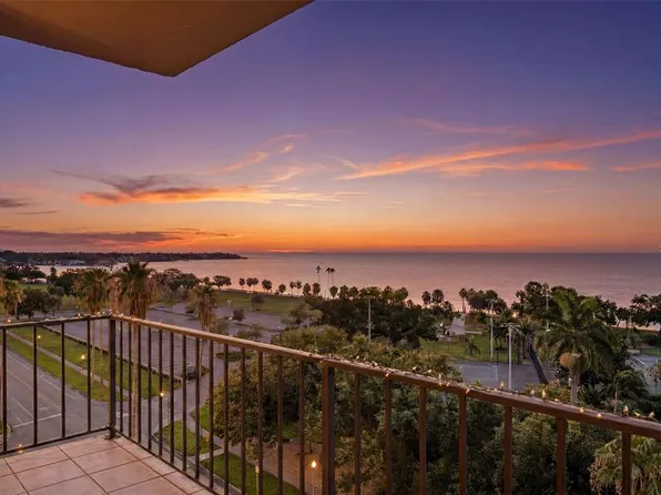 1120 N Shore Dr NE Unit 802, Saint Petersburg, FL 33701