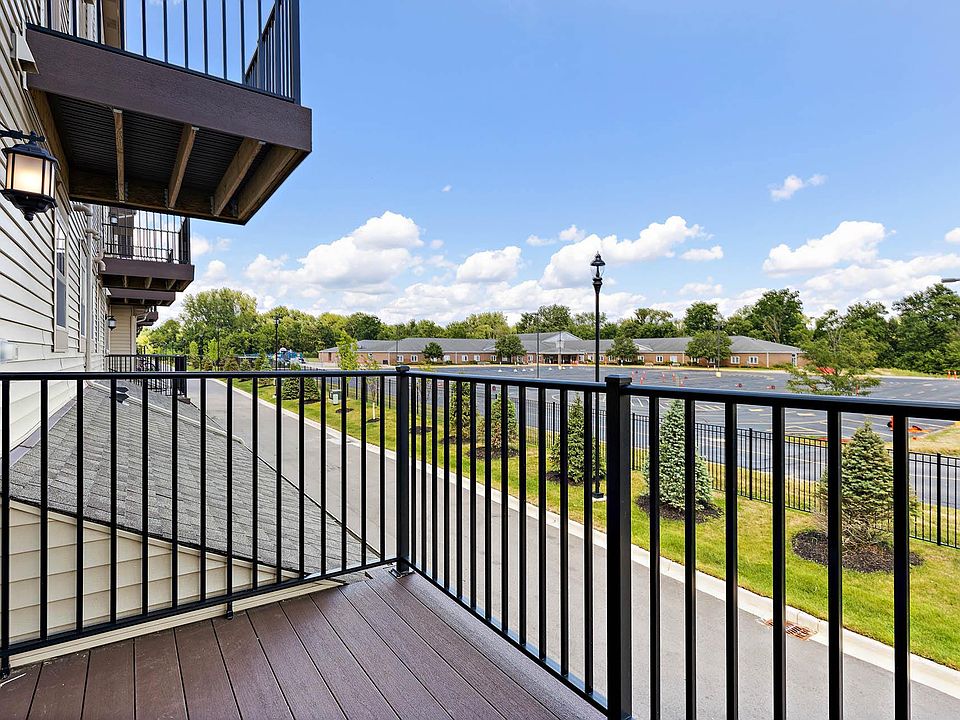 Park West 49300 Crabtree Xing Canton MI Zillow