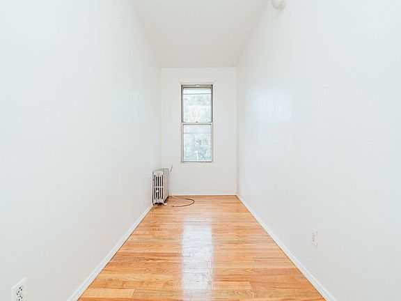 5th image of 232 Boerum St APT 2R