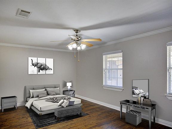3rd image of 4715 Bradford Dr APT B