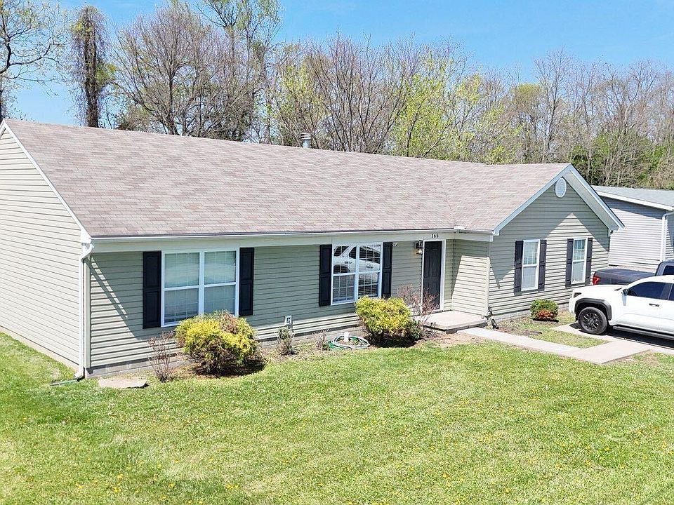 1st image of 165 Willow Pointe Dr