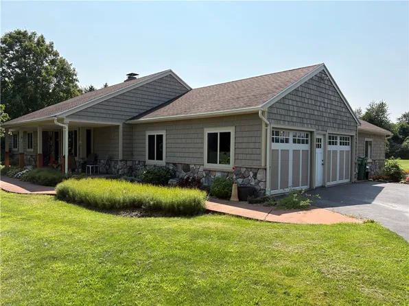 453 Palmer Rd, Churchville, NY 14428