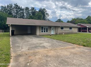 208 Bedivere Dr, Warner Robins, GA 31093