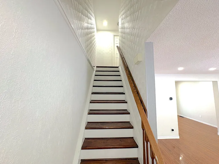 39 Elma St — Photo 15