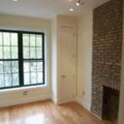 Rented by Nooklyn NYC LLC | media 43