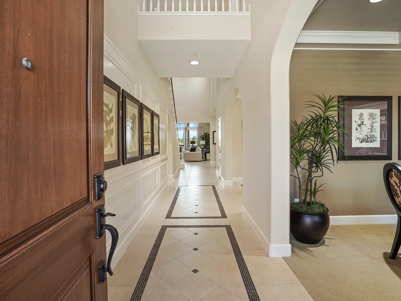 4 bed, 3284 sqft, $3,700 — Photo 3