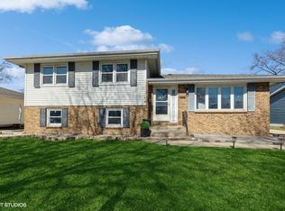 3737 41st Ln, Highland, IN 46322