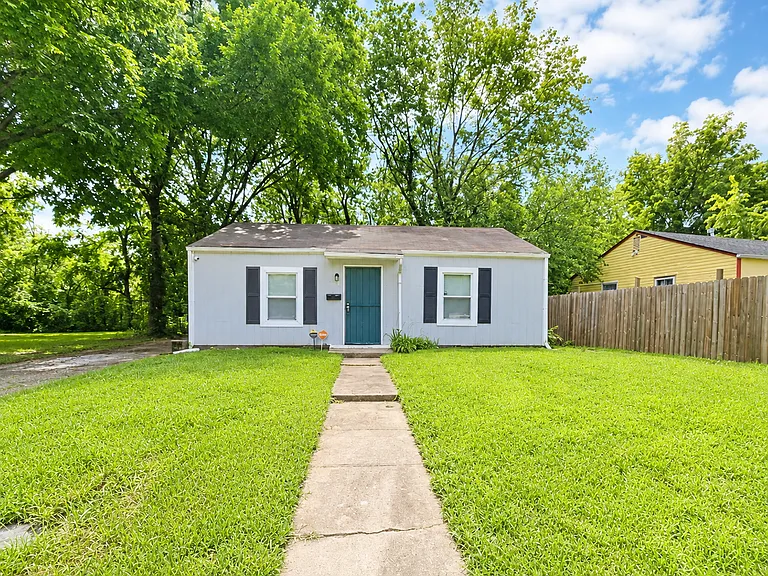 5429 College Ave — Photo 1