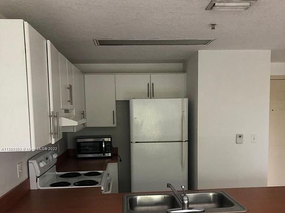 4th image of 3410 Coral Way APT 307