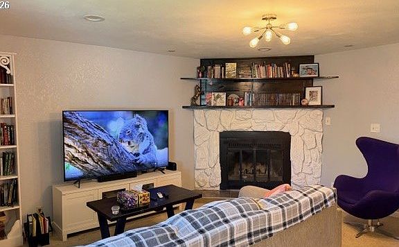 3rd image of 280 Heather Dr