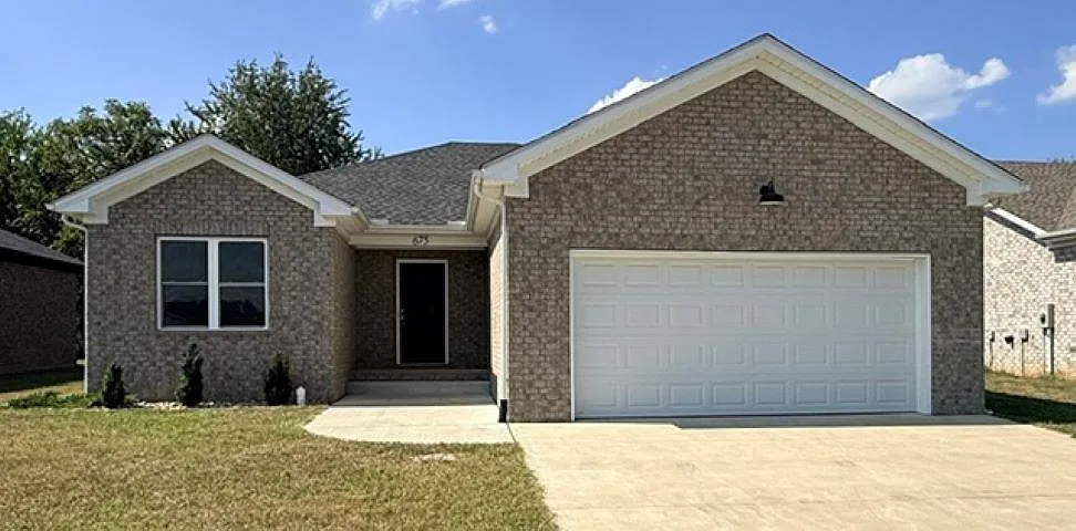 3 bed, 1448 sqft, $1,899 — Photo 1