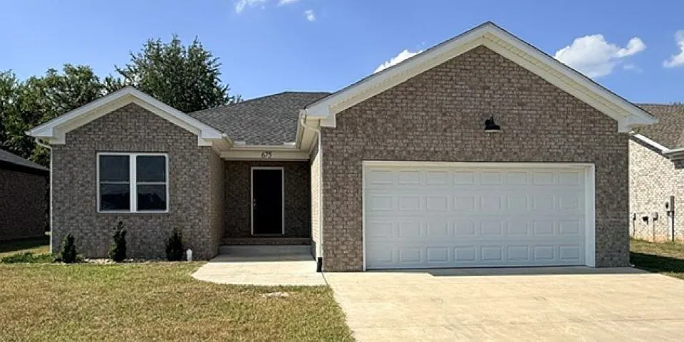 675 Denver Ln
