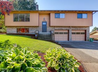 17132 Parkers Dr, Gladstone, OR
