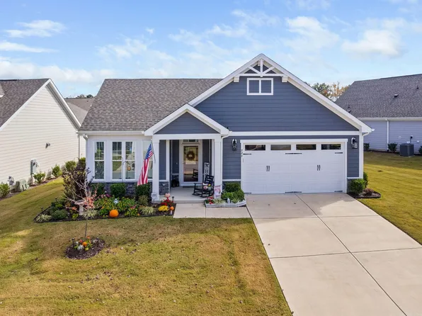 585 Bramble Ln, Clayton, NC 27527