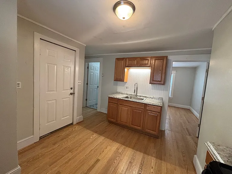 Multi Family Complex with 3 Newly Renovated Units on Tipp Hill — Photo 2
