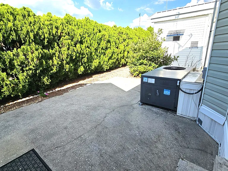610 Center Crest Blvd — Photo 12