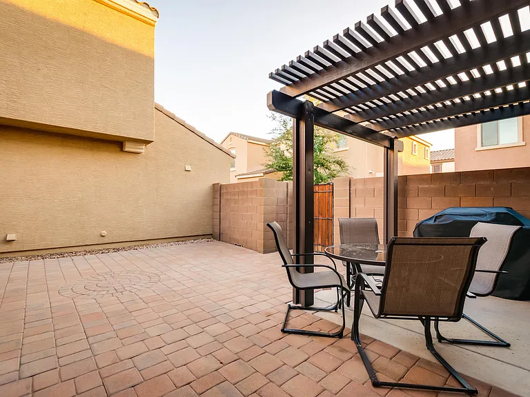 3327 E Loma Vista St — Photo 26