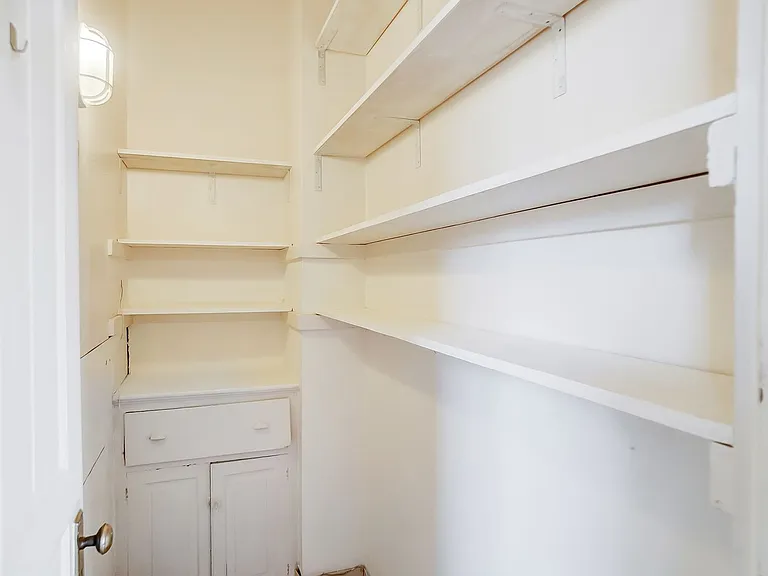 508 Greenup St — Photo 34