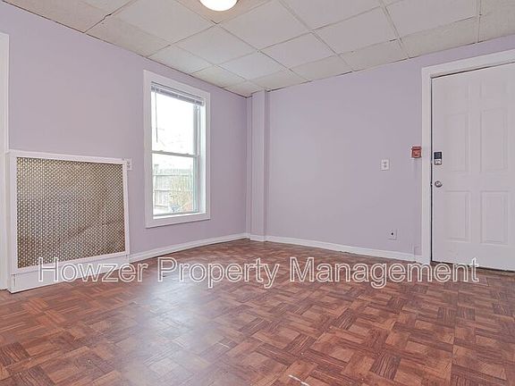 4th image of 109 Green St #1