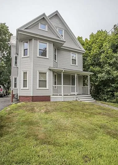 Studio, 700 sqft, $1,400 — Photo 3