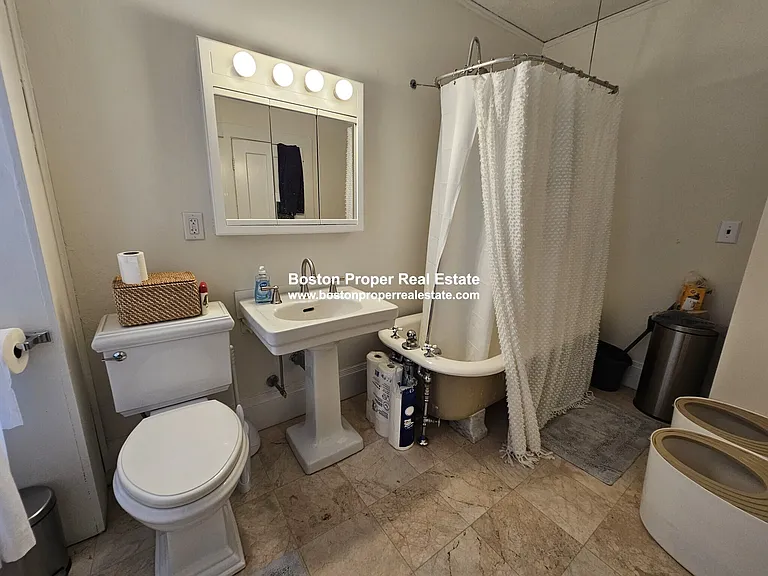 429 Marlborough St #4 — Photo 14