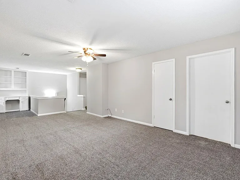 6307 Jadecrest Dr — Photo 33