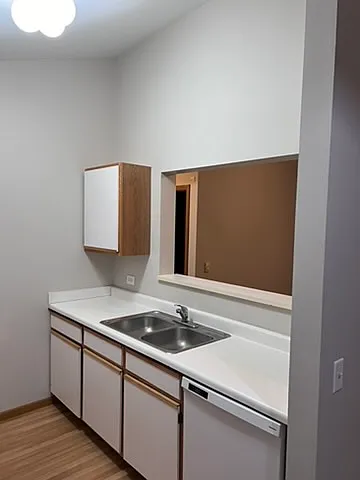 340 Cunat Blvd — Photo 11