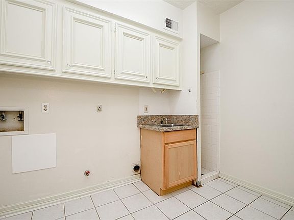 5th image of 4220 Canterwood Dr