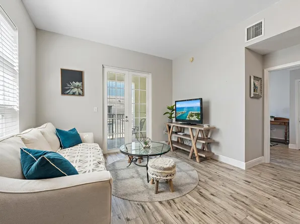 1200 Town Center Dr, Jupiter, FL