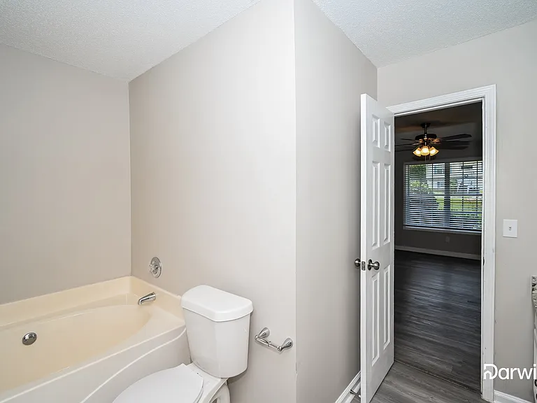 54 Connie Dr — Photo 9