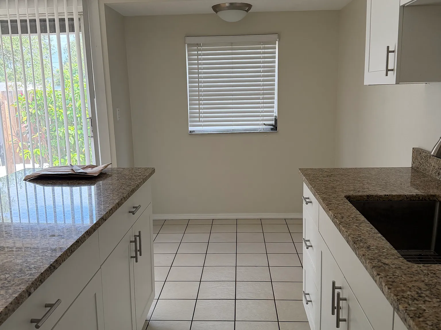 1 bed, 850 sqft, $1,450 — Photo 3