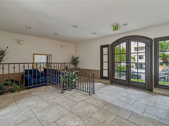 5th image of 4637 Willis Ave Unit 306