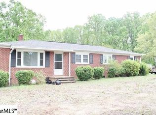 110 Pine Street Ext, Campobello, SC 29322