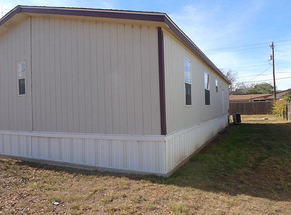 3rd image of 2121 Avenue J