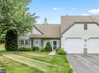 109 Hawthorne Ct, Wyomissing, PA 19610