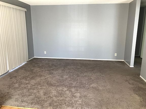 5th image of 2554 Olive Dr #300
