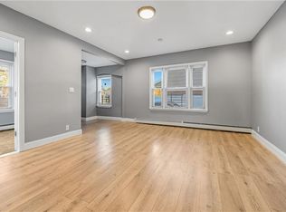 218 Princeton St, Hempstead, NY 11550