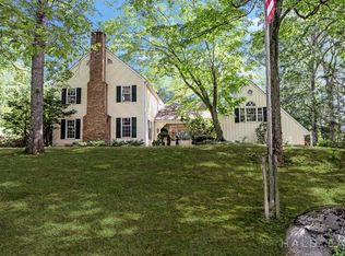 19 Long Lots Rd, New Canaan, CT 06840
